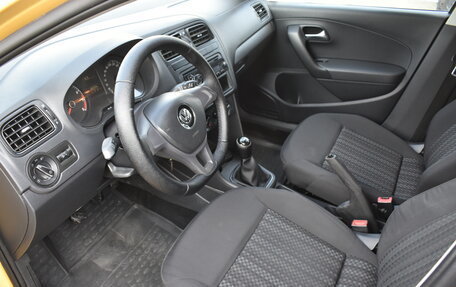 Volkswagen Polo VI (EU Market), 2018 год, 700 000 рублей, 7 фотография