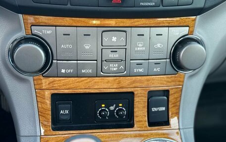 Toyota Highlander III, 2008 год, 1 489 000 рублей, 21 фотография