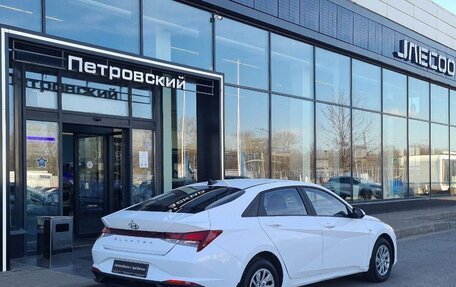 Hyundai Elantra, 2021 год, 1 647 000 рублей, 6 фотография