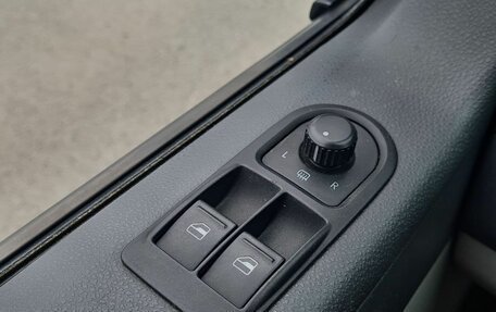 Volkswagen Transporter T5 рестайлинг, 2014 год, 1 298 000 рублей, 12 фотография