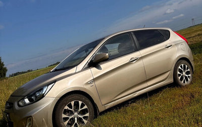 Hyundai Solaris II рестайлинг, 2013 год, 580 000 рублей, 1 фотография