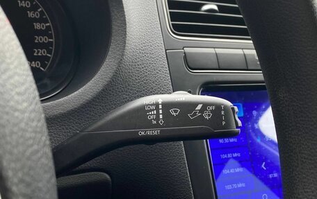 Volkswagen Polo VI (EU Market), 2017 год, 950 000 рублей, 13 фотография