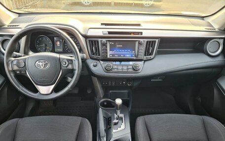 Toyota RAV4, 2019 год, 2 398 000 рублей, 9 фотография