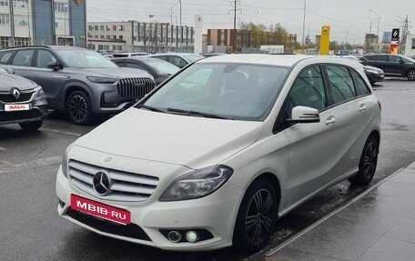 Mercedes-Benz B-Класс, 2012 год, 1 120 000 рублей, 3 фотография