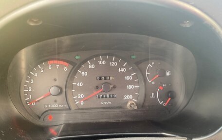 Hyundai Accent II, 2004 год, 450 000 рублей, 11 фотография
