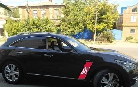 Infiniti QX70, 2014 год, 2 350 000 рублей, 3 фотография