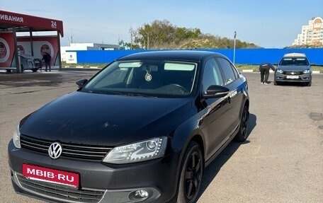 Volkswagen Jetta VI, 2014 год, 730 000 рублей, 3 фотография