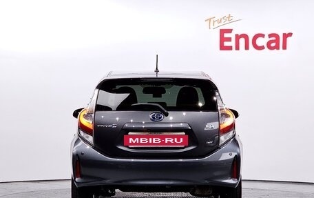 Toyota Prius c I, 2019 год, 1 570 000 рублей, 4 фотография
