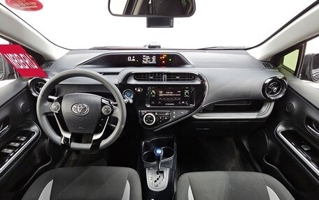 Toyota Prius c I, 2019 год, 1 570 000 рублей, 7 фотография