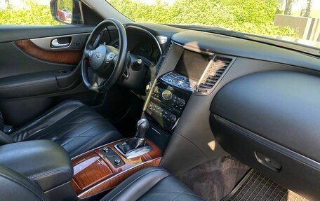 Infiniti FX II, 2012 год, 1 730 000 рублей, 15 фотография