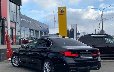 BMW 5 серия, 2021 год, 3 300 000 рублей, 6 фотография
