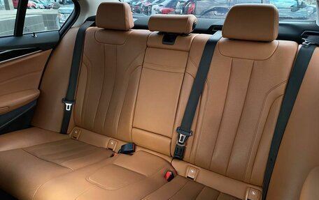 BMW 5 серия, 2021 год, 3 300 000 рублей, 27 фотография