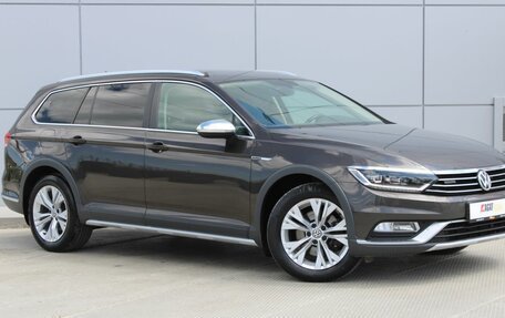 Volkswagen Passat B8 рестайлинг, 2017 год, 2 590 000 рублей, 3 фотография