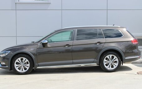 Volkswagen Passat B8 рестайлинг, 2017 год, 2 590 000 рублей, 11 фотография