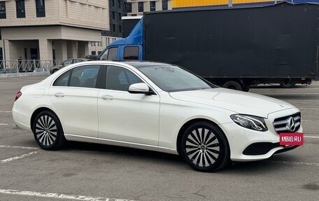 Mercedes-Benz E-Класс, 2018 год, 3 590 000 рублей, 22 фотография