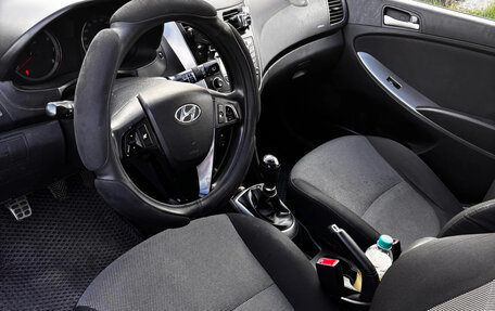 Hyundai Solaris II рестайлинг, 2013 год, 580 000 рублей, 7 фотография