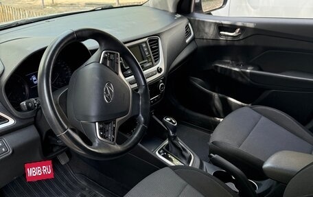 Hyundai Solaris II рестайлинг, 2017 год, 1 200 000 рублей, 5 фотография