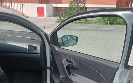 Volkswagen Polo VI (EU Market), 2012 год, 750 000 рублей, 12 фотография