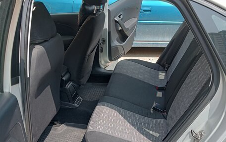 Volkswagen Polo VI (EU Market), 2012 год, 750 000 рублей, 18 фотография