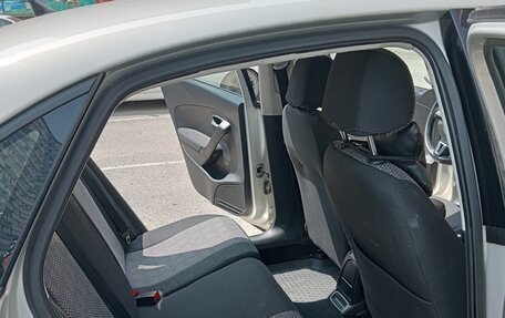 Volkswagen Polo VI (EU Market), 2012 год, 750 000 рублей, 21 фотография