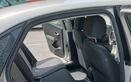 Volkswagen Polo VI (EU Market), 2012 год, 750 000 рублей, 20 фотография