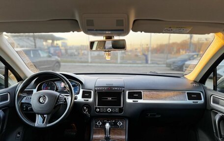 Volkswagen Touareg III, 2016 год, 2 777 000 рублей, 11 фотография