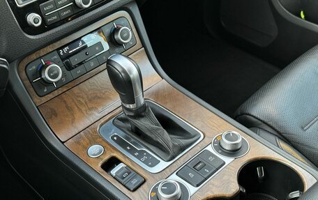 Volkswagen Touareg III, 2016 год, 2 777 000 рублей, 21 фотография