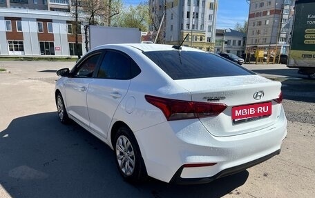 Hyundai Solaris II рестайлинг, 2017 год, 975 000 рублей, 8 фотография