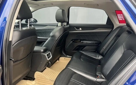 KIA K5, 2021 год, 1 650 000 рублей, 10 фотография