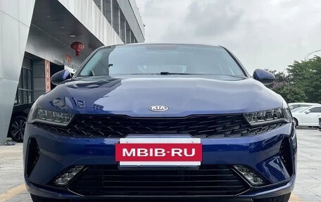 KIA K5, 2021 год, 1 650 000 рублей, 2 фотография