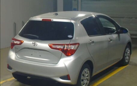 Toyota Vitz, 2019 год, 990 000 рублей, 2 фотография