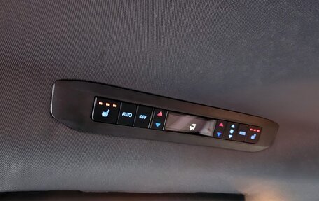 Toyota Sienna, 2021 год, 3 700 000 рублей, 17 фотография