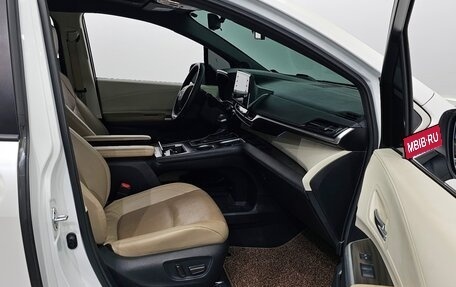 Toyota Sienna, 2021 год, 3 700 000 рублей, 13 фотография