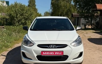 Hyundai Solaris II рестайлинг, 2011 год, 740 000 рублей, 1 фотография