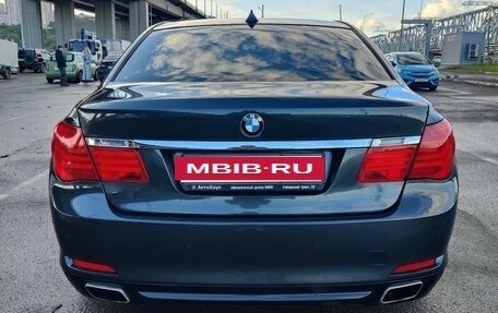 BMW 7 серия, 2010 год, 1 700 000 рублей, 13 фотография