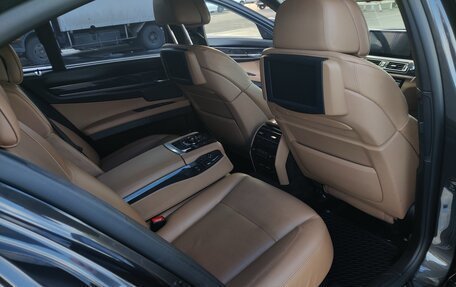 BMW 7 серия, 2010 год, 1 700 000 рублей, 18 фотография