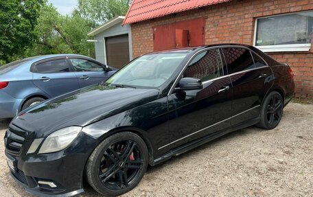Mercedes-Benz E-Класс, 2011 год, 1 000 000 рублей, 7 фотография