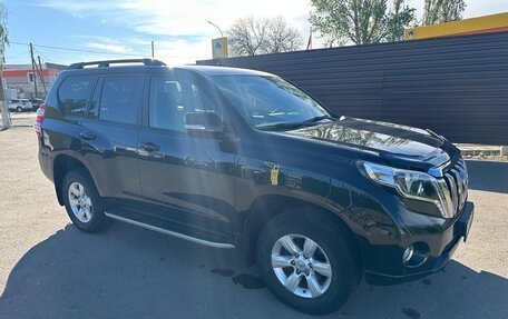 Toyota Land Cruiser Prado 150 рестайлинг 2, 2015 год, 3 300 000 рублей, 9 фотография