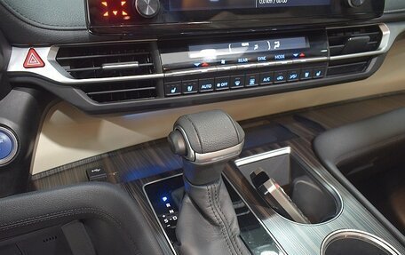 Toyota Sienna, 2022 год, 3 850 000 рублей, 10 фотография