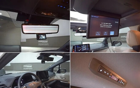 Toyota Sienna, 2022 год, 3 850 000 рублей, 20 фотография