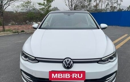 Volkswagen Golf VIII, 2021 год, 1 400 000 рублей, 2 фотография