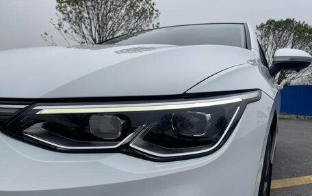 Volkswagen Golf VIII, 2021 год, 1 400 000 рублей, 13 фотография
