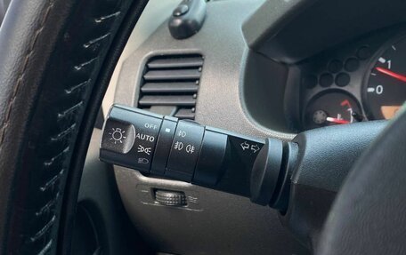 Nissan Navara (Frontier), 2007 год, 850 000 рублей, 17 фотография