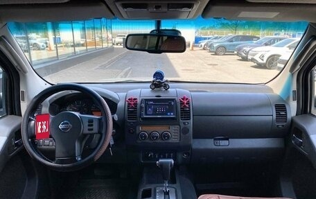 Nissan Navara (Frontier), 2007 год, 850 000 рублей, 14 фотография