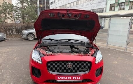 Jaguar E-Pace, 2018 год, 3 100 000 рублей, 17 фотография