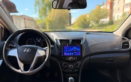 Hyundai Solaris II рестайлинг, 2011 год, 740 000 рублей, 8 фотография