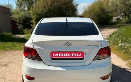 Hyundai Solaris II рестайлинг, 2011 год, 740 000 рублей, 4 фотография