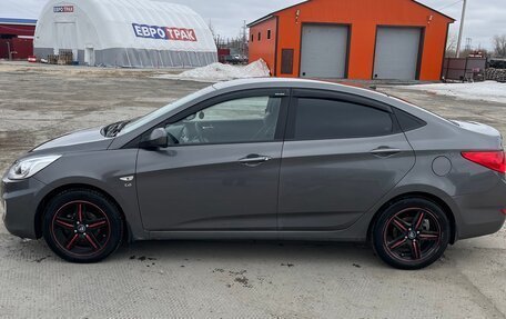 Hyundai Solaris II рестайлинг, 2014 год, 830 000 рублей, 2 фотография