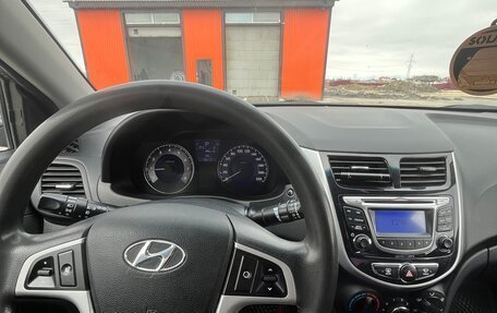 Hyundai Solaris II рестайлинг, 2014 год, 830 000 рублей, 7 фотография