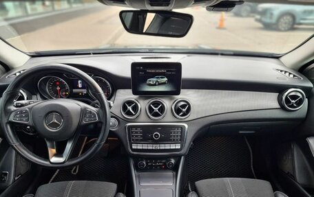 Mercedes-Benz GLA, 2018 год, 2 395 000 рублей, 11 фотография